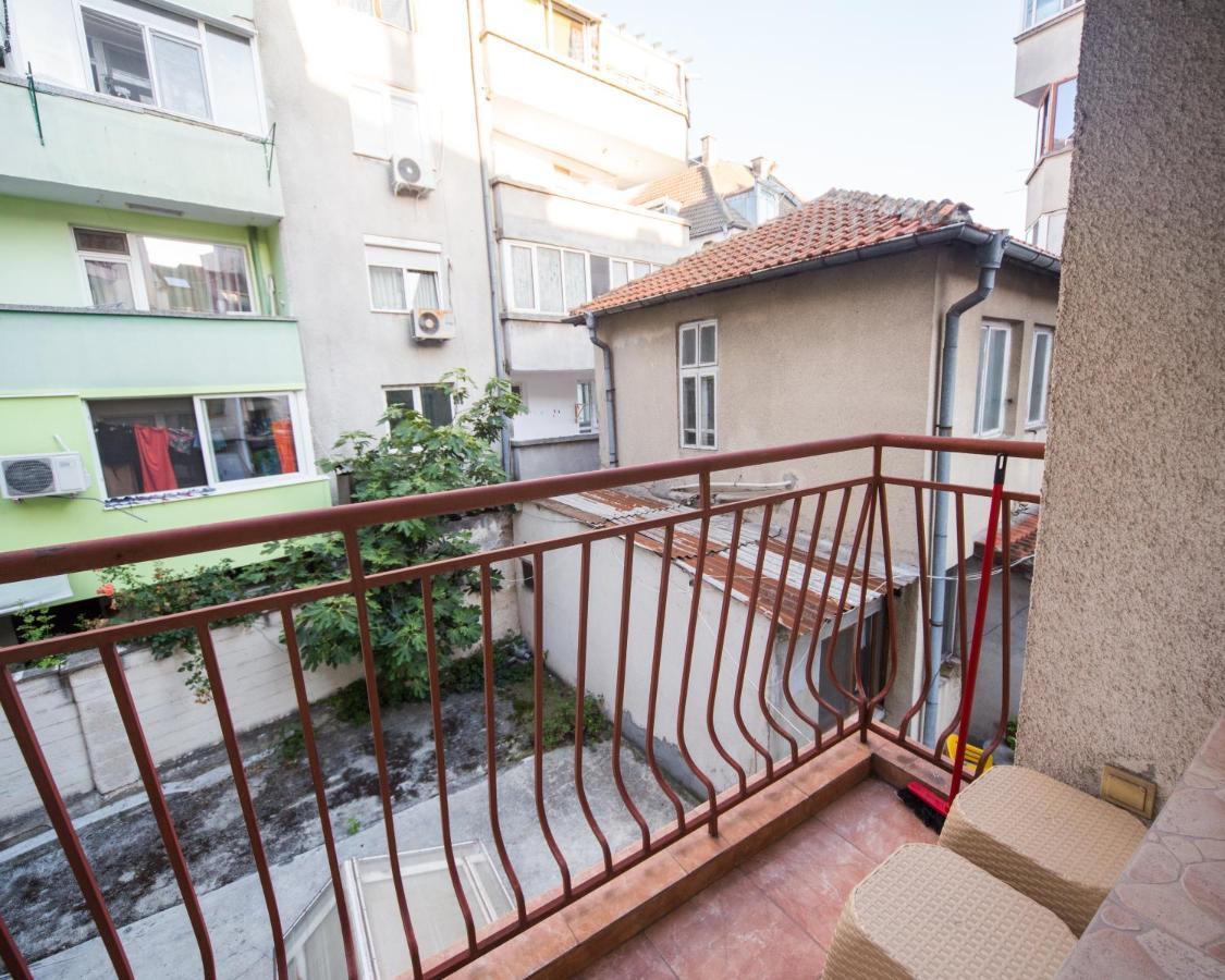 Super Center - Apartment On "Kiril & Metodi" Square Burgas City Exterior foto